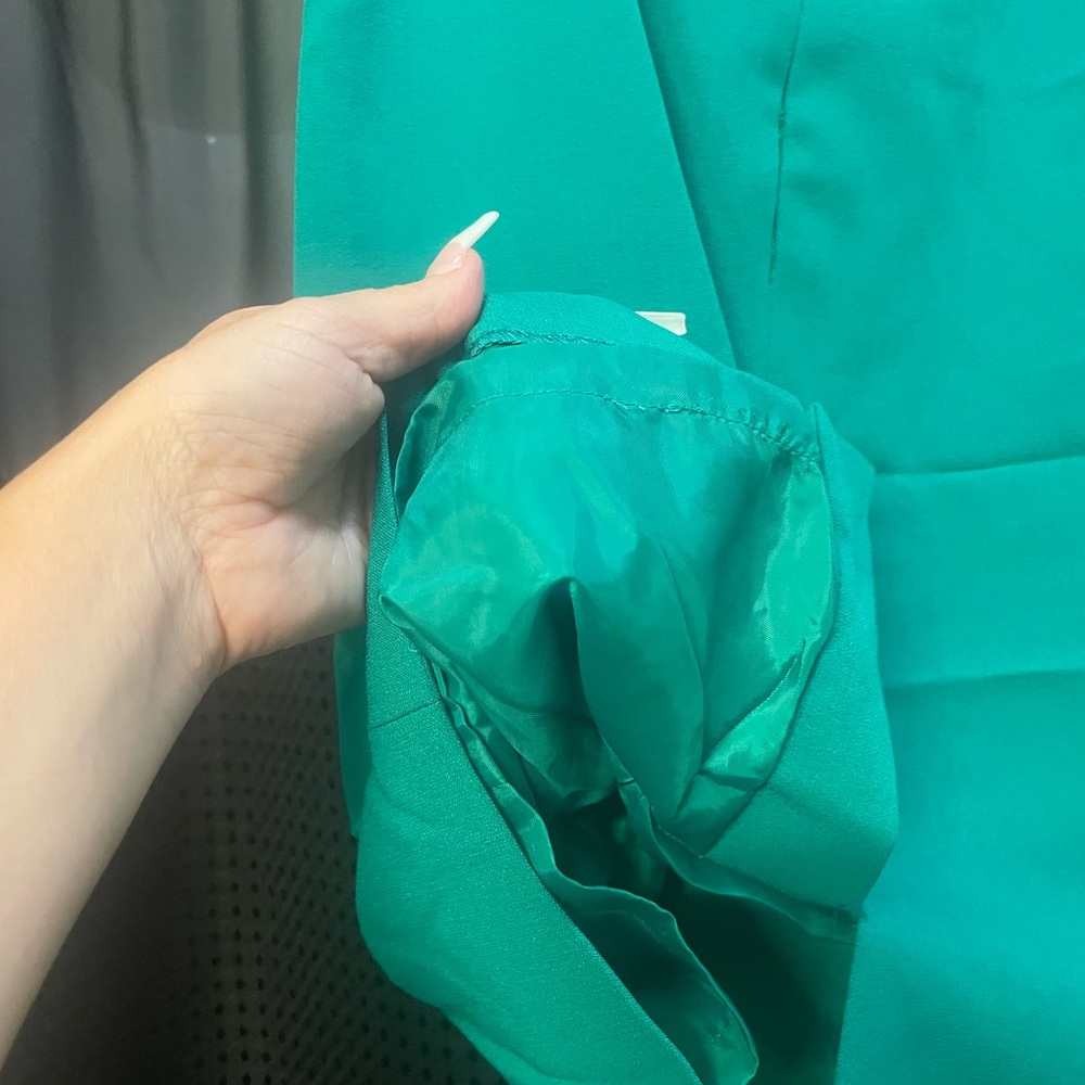Tahari Emerald Green Skirt Suit with Gold Accents - Picture 8 of 8